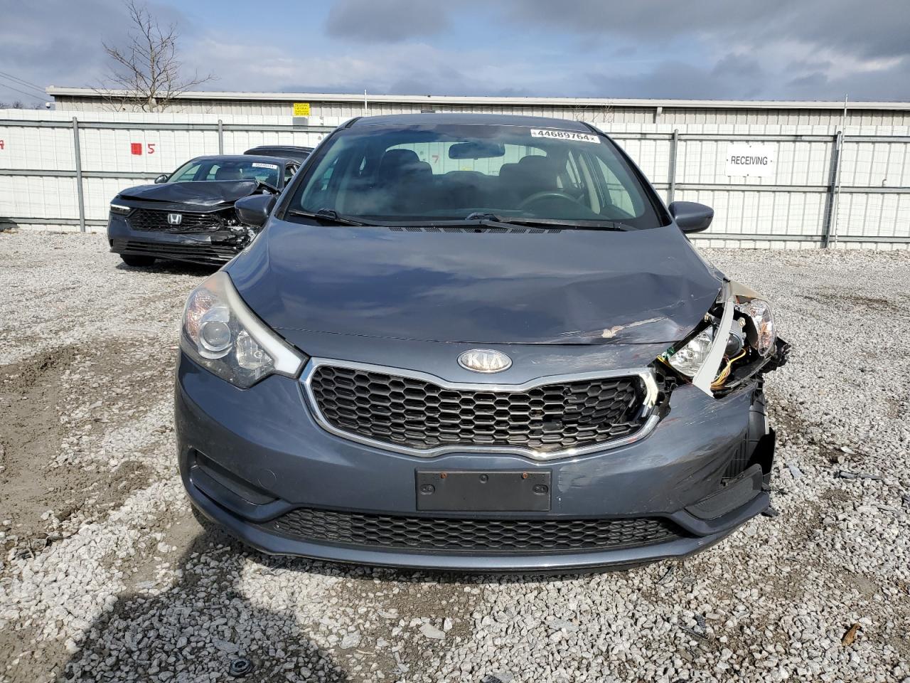 Photo 4 VIN: KNAFK4A69E5064463 - KIA FORTE 