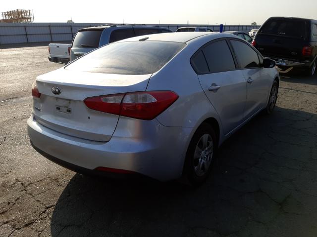 Photo 3 VIN: KNAFK4A69F5263773 - KIA FORTE LX 