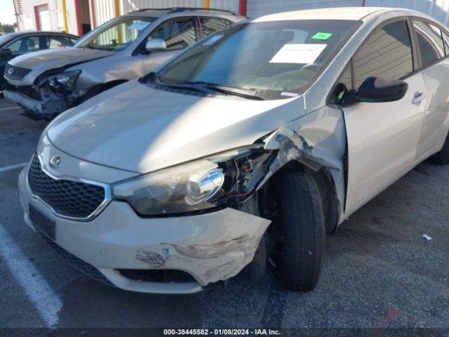 Photo 5 VIN: KNAFK4A69F5283456 - KIA FORTE 