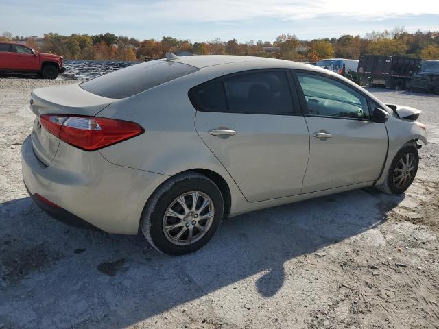 Photo 2 VIN: KNAFK4A69F5291461 - KIA FORTE LX 