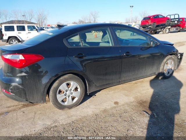 Photo 3 VIN: KNAFK4A69F5292450 - KIA FORTE 