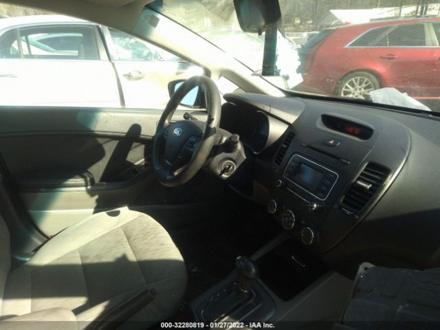 Photo 4 VIN: KNAFK4A69F5312261 - KIA FORTE 