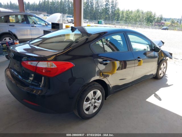 Photo 3 VIN: KNAFK4A69F5346538 - KIA FORTE 