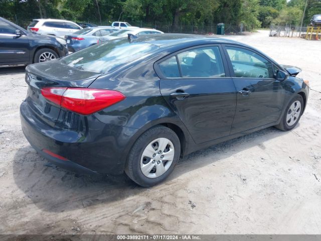 Photo 3 VIN: KNAFK4A69F5371729 - KIA FORTE 