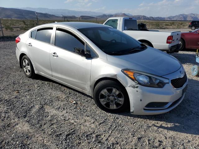 Photo 3 VIN: KNAFK4A69F5375912 - KIA FORTE 