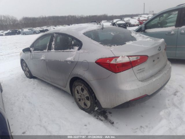 Photo 2 VIN: KNAFK4A69F5394007 - KIA FORTE 