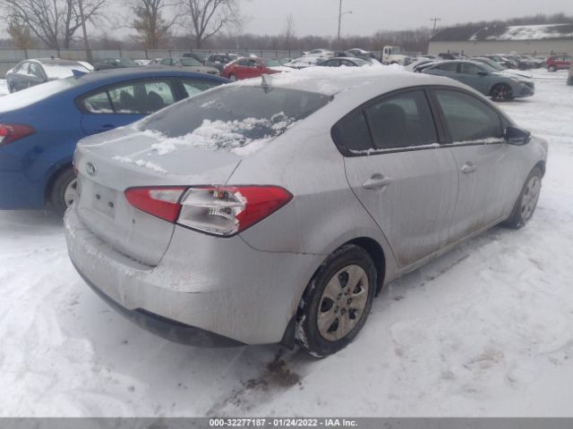 Photo 3 VIN: KNAFK4A69F5394007 - KIA FORTE 