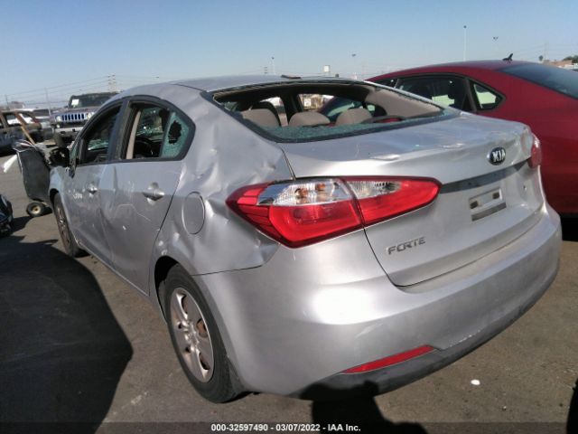 Photo 2 VIN: KNAFK4A69F5394606 - KIA FORTE 