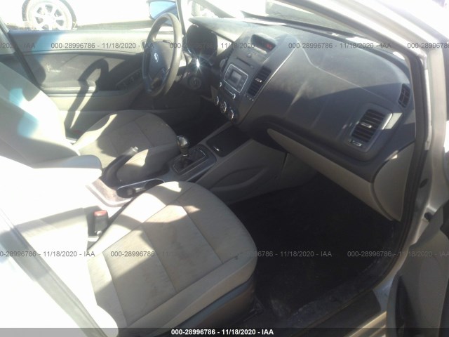 Photo 4 VIN: KNAFK4A69F5406009 - KIA FORTE 