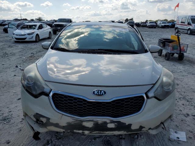 Photo 4 VIN: KNAFK4A69F5418015 - KIA FORTE LX 