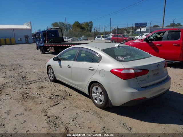 Photo 2 VIN: KNAFK4A69F5420623 - KIA FORTE 