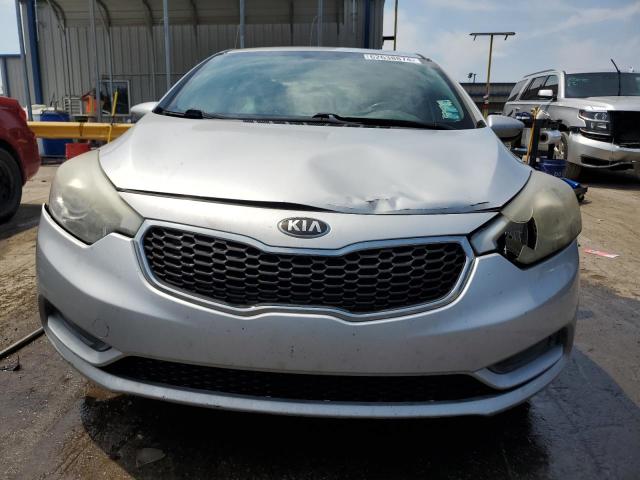 Photo 4 VIN: KNAFK4A69F5432643 - KIA FORTE 