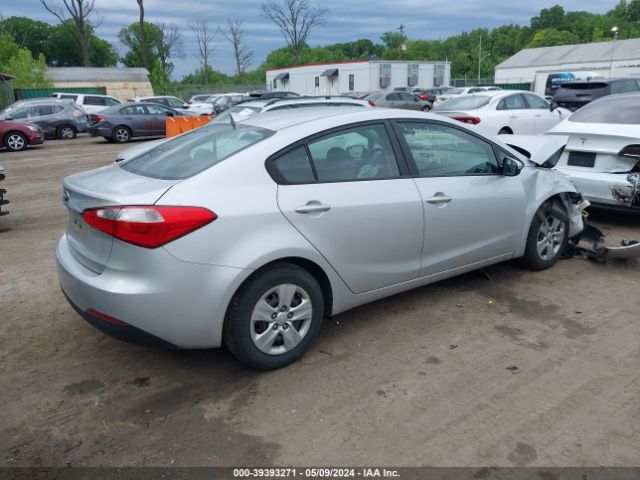 Photo 3 VIN: KNAFK4A69G5486512 - KIA FORTE 