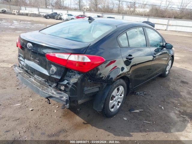 Photo 3 VIN: KNAFK4A69G5539113 - KIA FORTE 