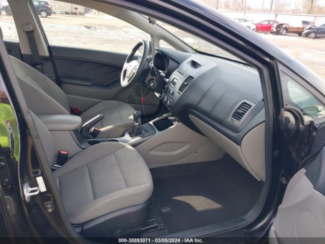 Photo 4 VIN: KNAFK4A69G5539113 - KIA FORTE 