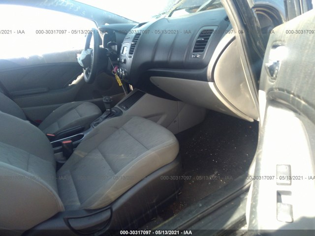 Photo 4 VIN: KNAFK4A69G5539385 - KIA FORTE 