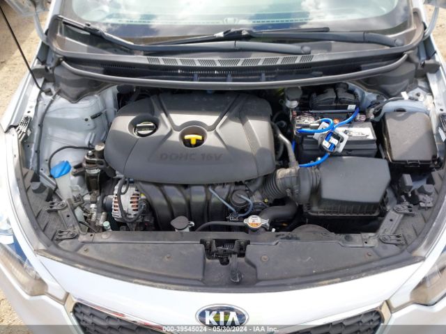 Photo 9 VIN: KNAFK4A69G5549382 - KIA FORTE 