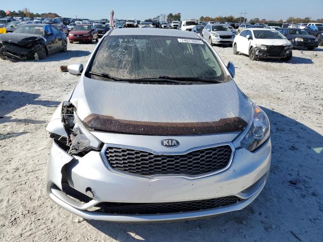 Photo 4 VIN: KNAFK4A69G5605109 - KIA FORTE 