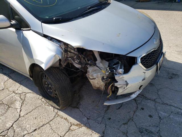 Photo 8 VIN: KNAFK4A6XE5125495 - KIA FORTE LX 