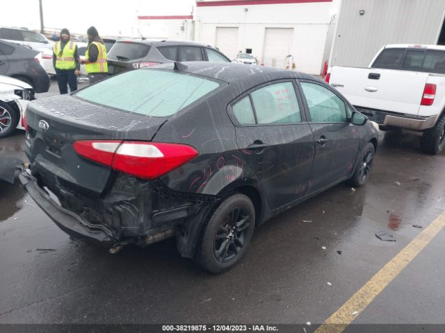 Photo 3 VIN: KNAFK4A6XE5186457 - KIA FORTE 