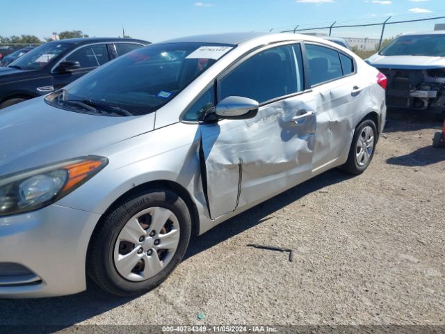 Photo 5 VIN: KNAFK4A6XF5276130 - KIA FORTE 