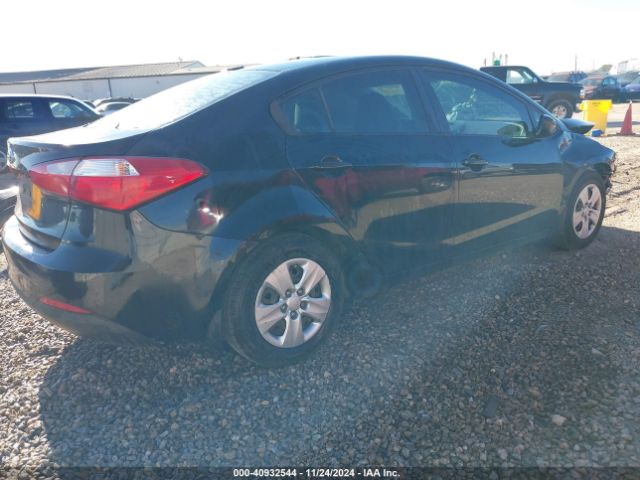 Photo 3 VIN: KNAFK4A6XF5297592 - KIA FORTE 