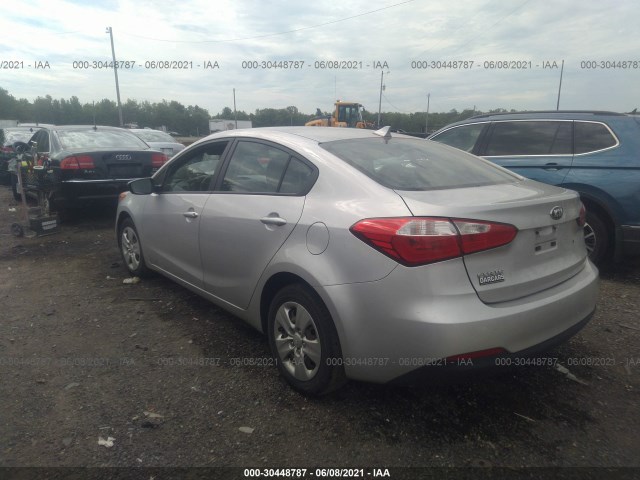 Photo 2 VIN: KNAFK4A6XF5366670 - KIA FORTE 