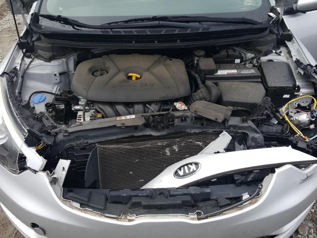 Photo 6 VIN: KNAFK4A6XF5380598 - KIA FORTE LX 