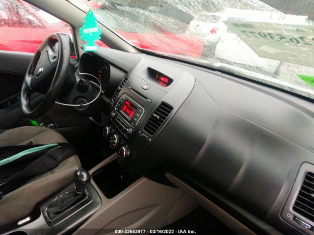 Photo 4 VIN: KNAFK4A6XF5403331 - KIA FORTE 