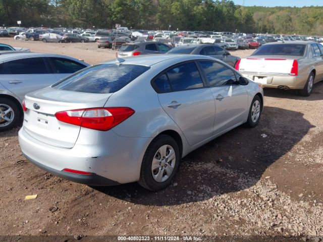 Photo 3 VIN: KNAFK4A6XF5420338 - KIA FORTE 