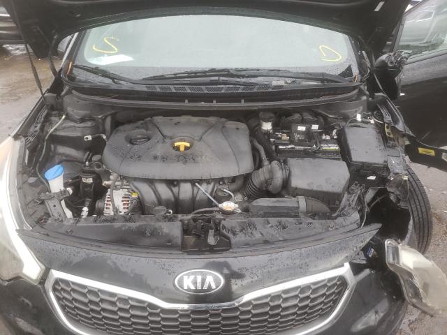 Photo 6 VIN: KNAFK4A6XF5422803 - KIA FORTE LX 