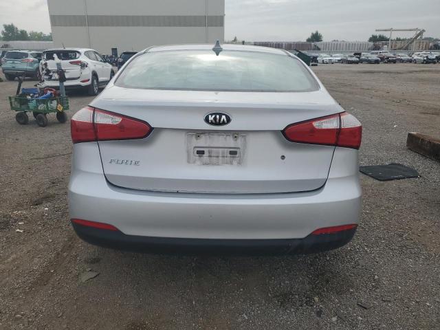 Photo 5 VIN: KNAFK4A6XF5429279 - KIA FORTE LX 