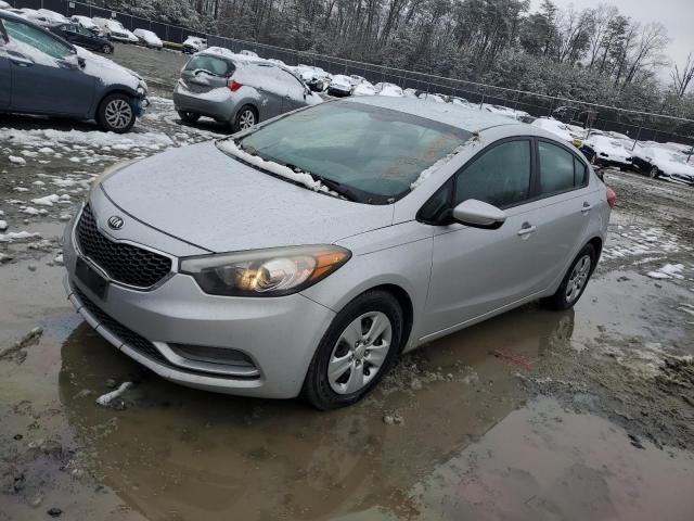 Photo 0 VIN: KNAFK4A6XF5435227 - KIA FORTE 