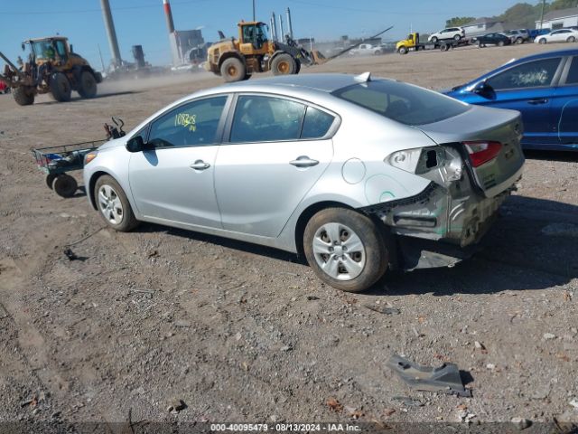 Photo 2 VIN: KNAFK4A6XG5466253 - KIA FORTE 