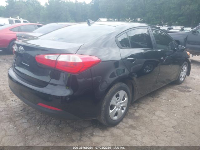 Photo 3 VIN: KNAFK4A6XG5492738 - KIA FORTE 