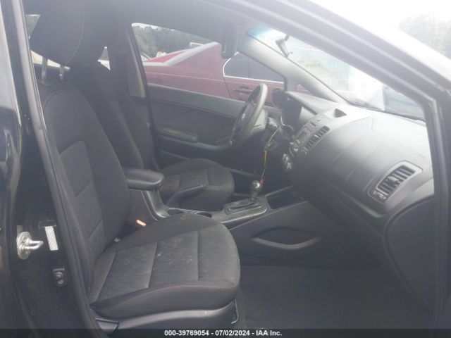 Photo 4 VIN: KNAFK4A6XG5492738 - KIA FORTE 