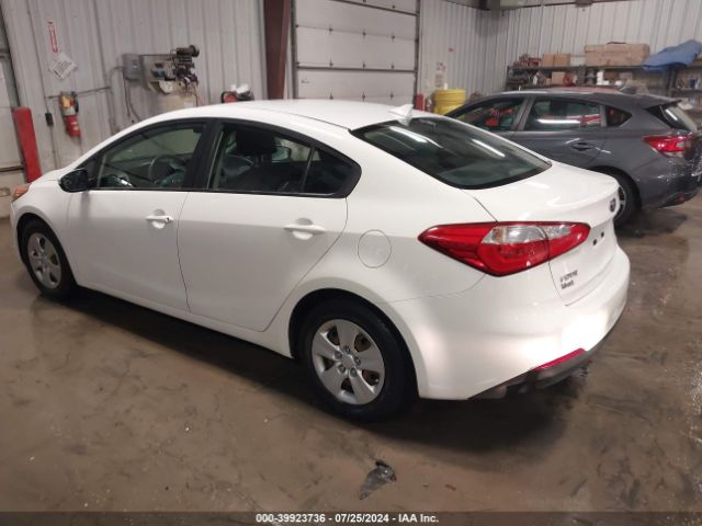 Photo 2 VIN: KNAFK4A6XG5504144 - KIA FORTE 