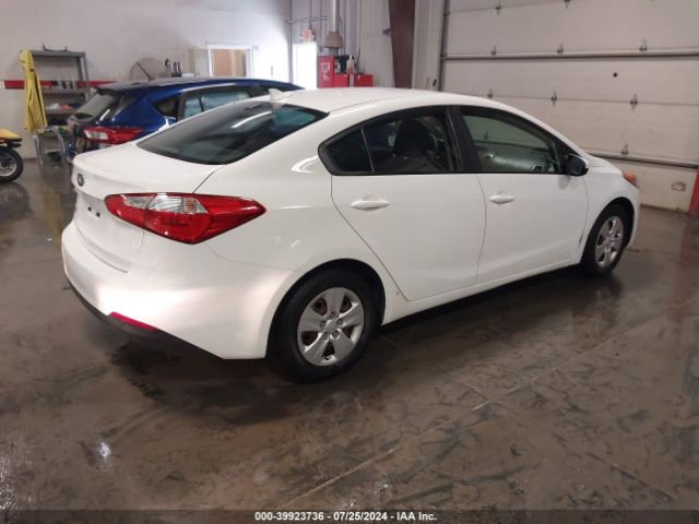 Photo 3 VIN: KNAFK4A6XG5504144 - KIA FORTE 