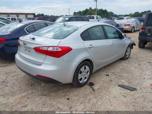 Photo 3 VIN: KNAFK4A6XG5508999 - KIA FORTE 