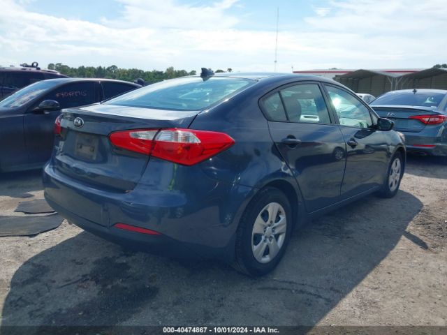 Photo 3 VIN: KNAFK4A6XG5586277 - KIA FORTE 