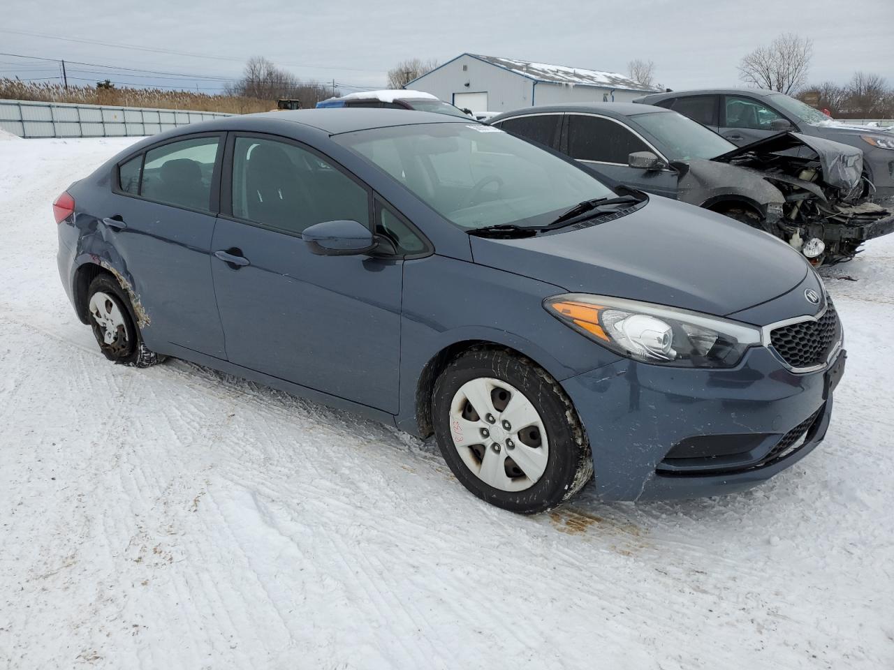 Photo 3 VIN: KNAFK4A6XG5611324 - KIA FORTE 