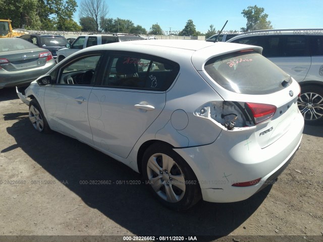 Photo 2 VIN: KNAFK5A80G5606379 - KIA FORTE 5-DOOR 