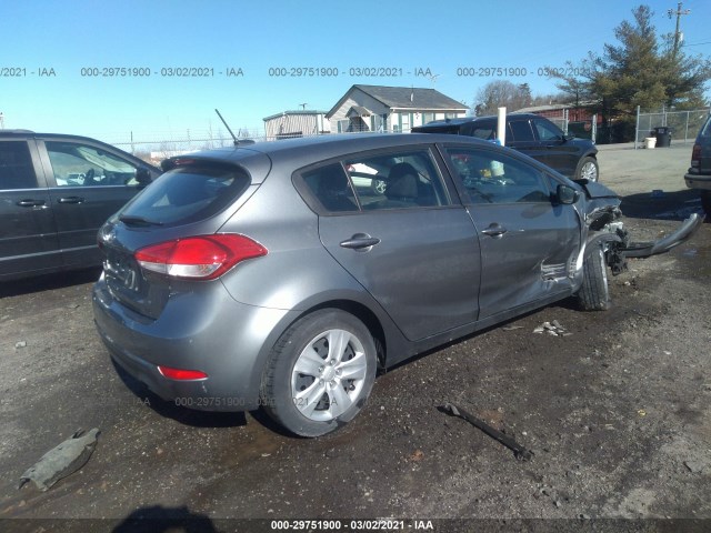 Photo 3 VIN: KNAFK5A80G5636143 - KIA FORTE 5-DOOR 