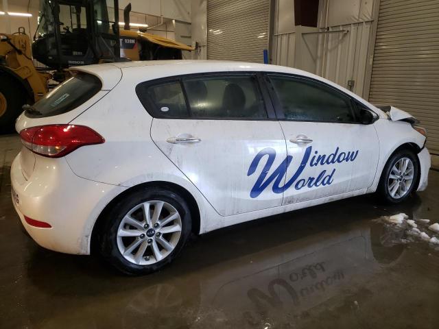 Photo 2 VIN: KNAFK5A80H5674618 - KIA FORTE LX 