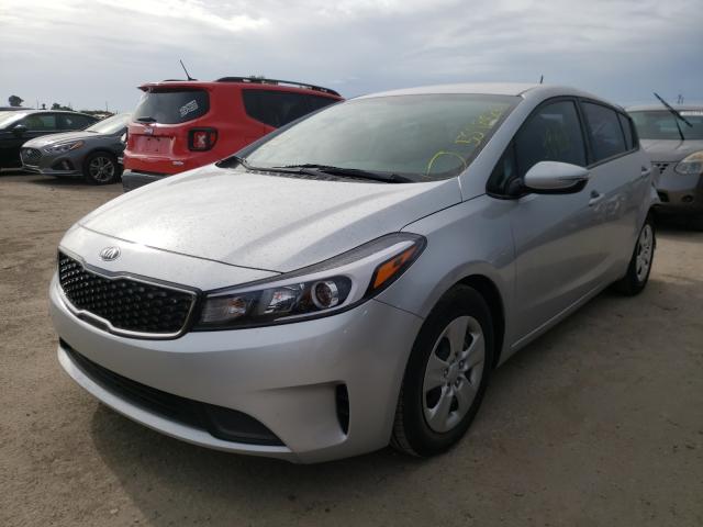 Photo 1 VIN: KNAFK5A80H5676028 - KIA FORTE LX 