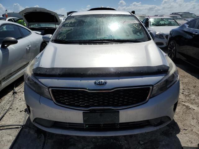 Photo 4 VIN: KNAFK5A80H5676949 - KIA FORTE LX 