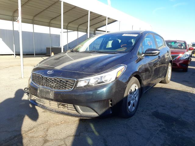 Photo 1 VIN: KNAFK5A80H5686445 - KIA FORTE LX 