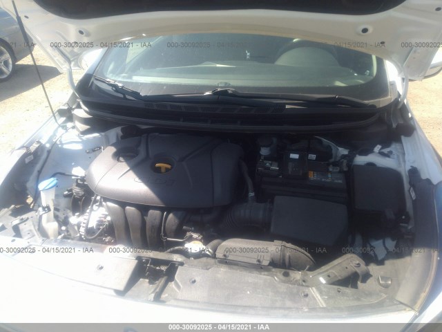 Photo 9 VIN: KNAFK5A80J5773350 - KIA FORTE5 