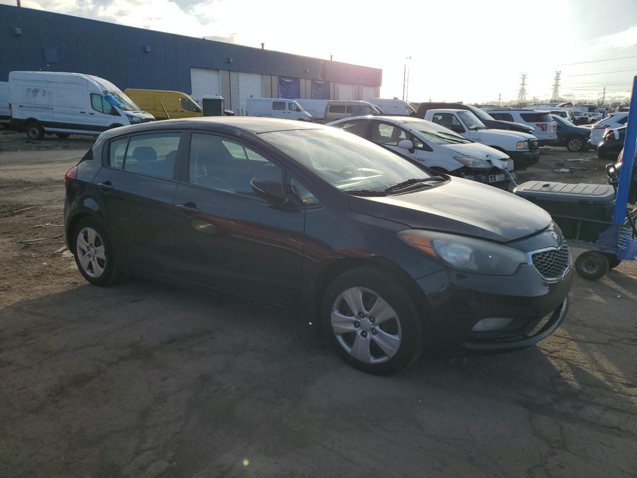 Photo 3 VIN: KNAFK5A81G5621151 - KIA FORTE 