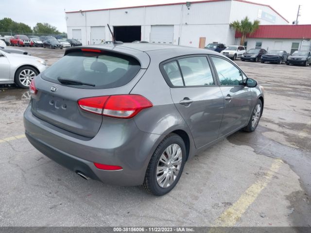 Photo 3 VIN: KNAFK5A81G5645093 - KIA FORTE 5-DOOR 